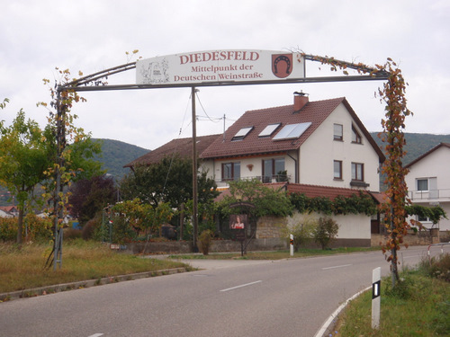 Diedesfeld on der Weinstraße.